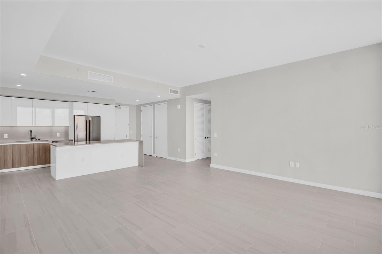 400 CENTRAL - Residential