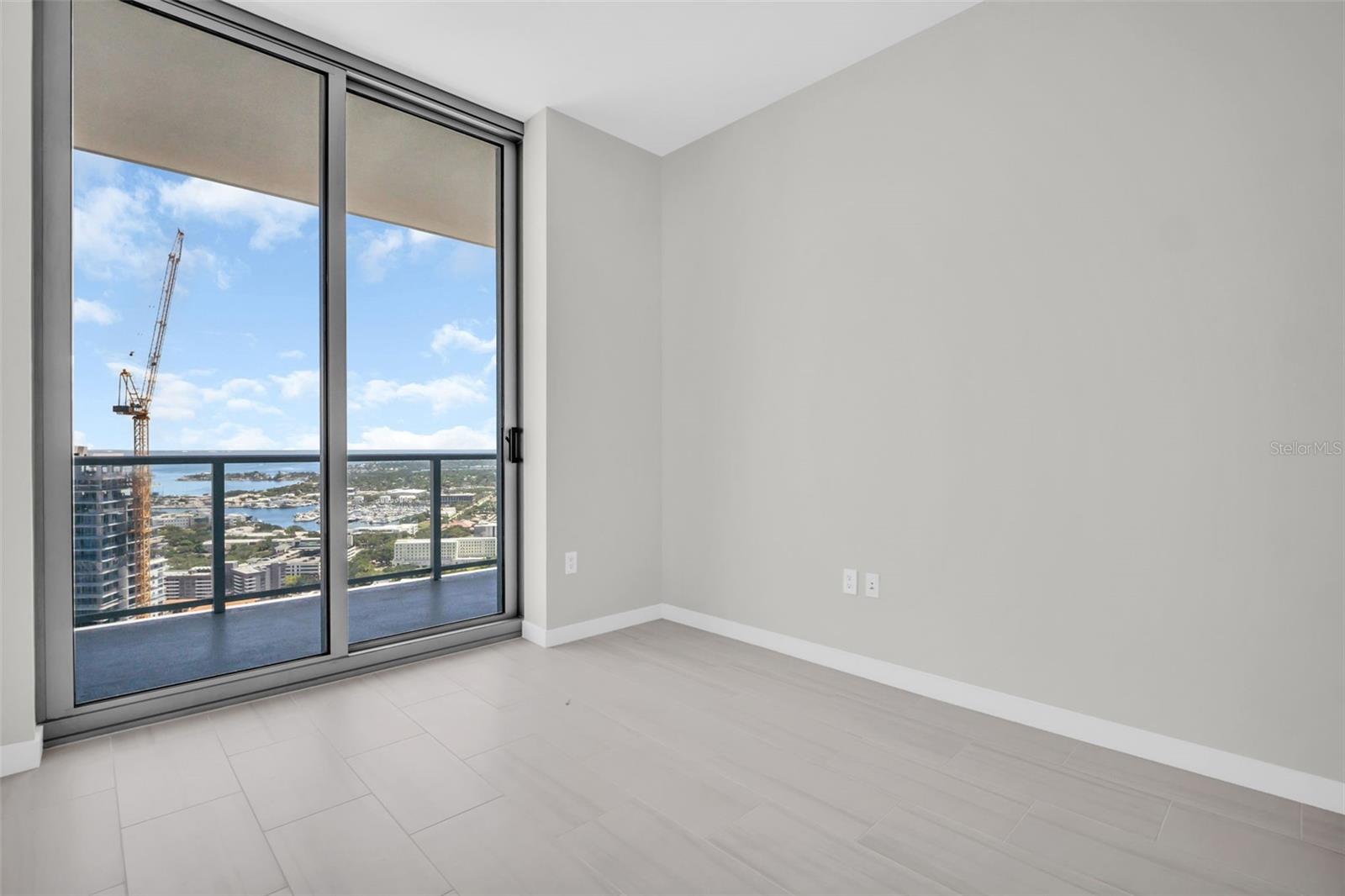 400 CENTRAL - Residential