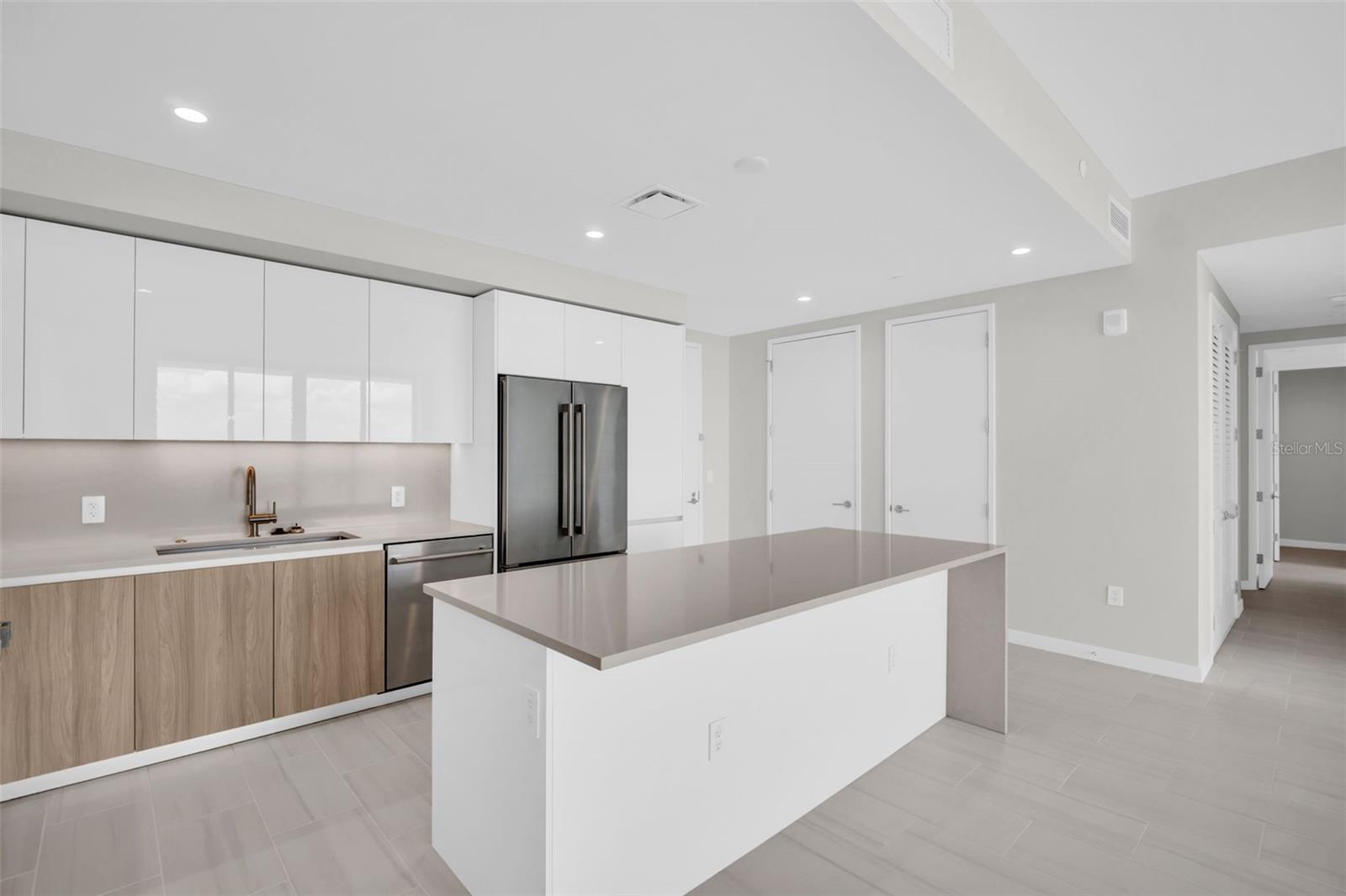 400 CENTRAL - Residential