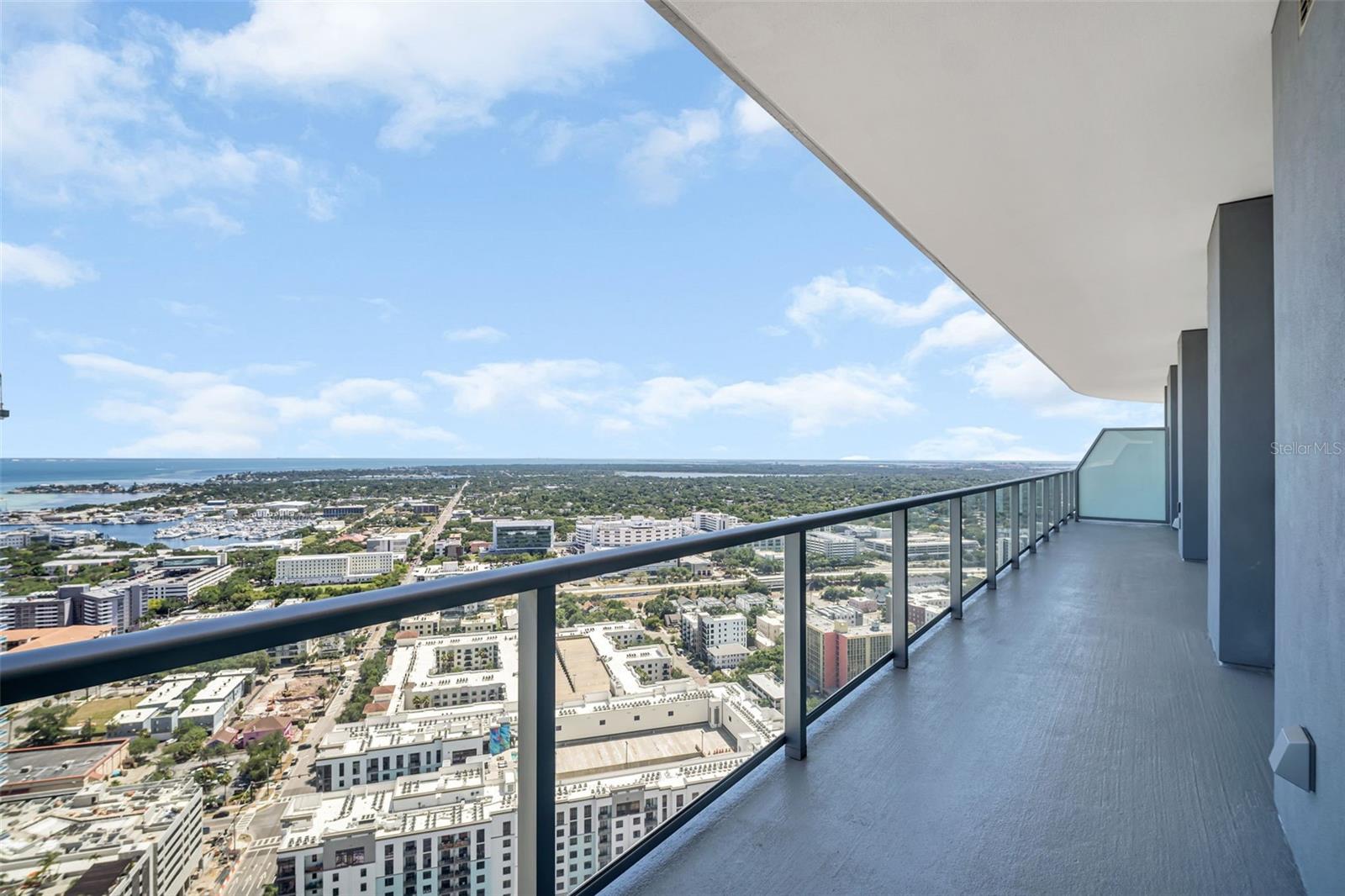 400 CENTRAL - Residential