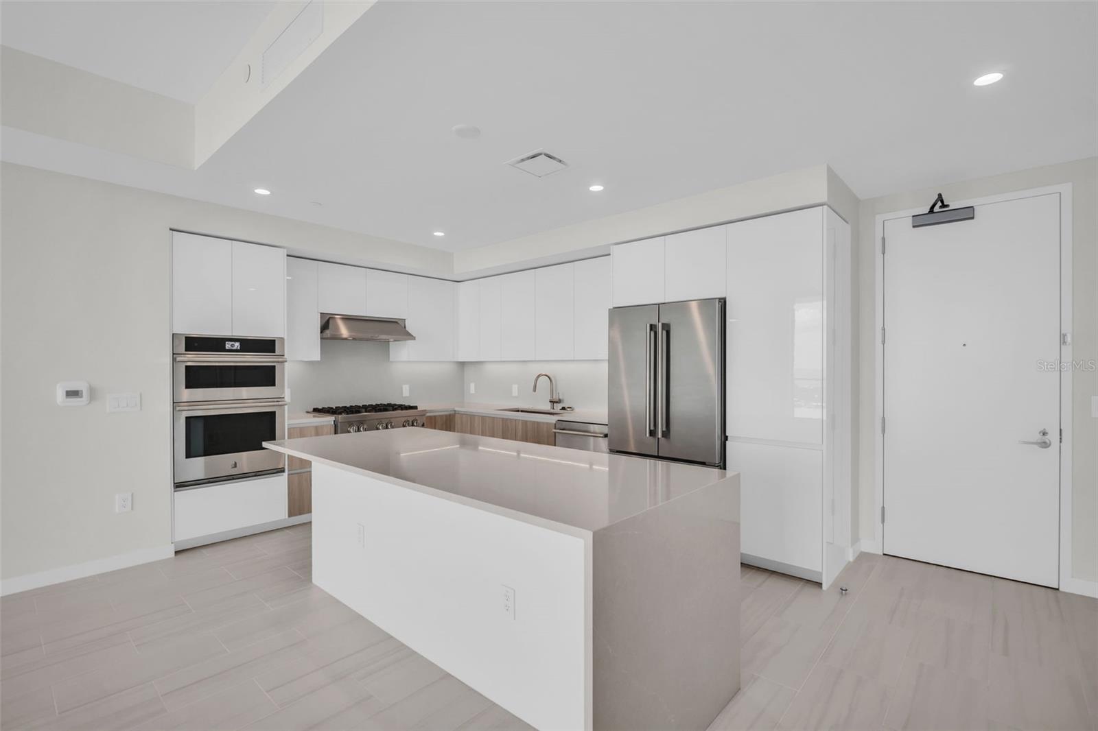 400 CENTRAL - Residential