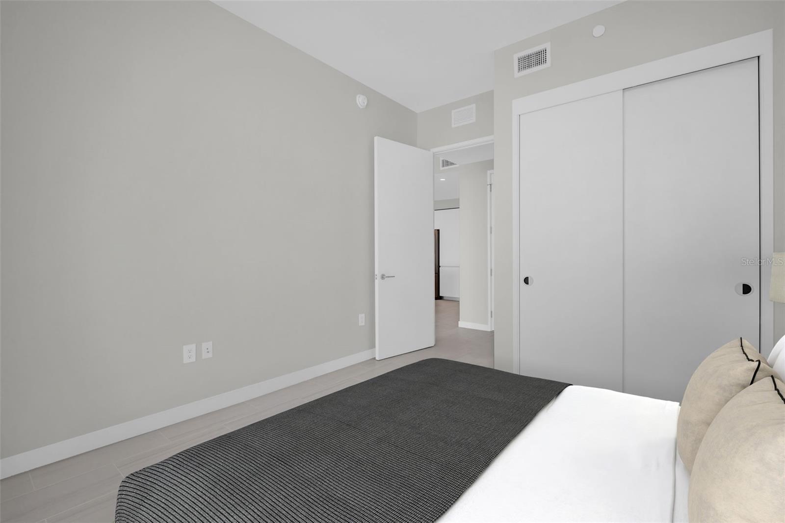 400 CENTRAL - Residential