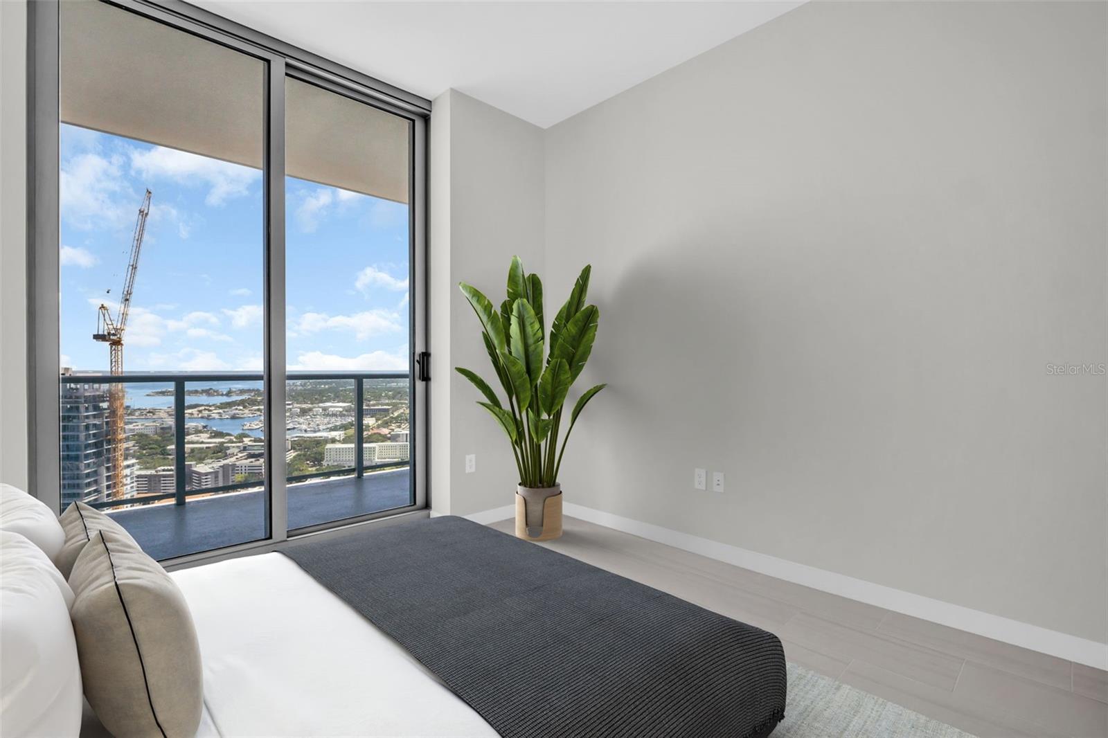 400 CENTRAL - Residential