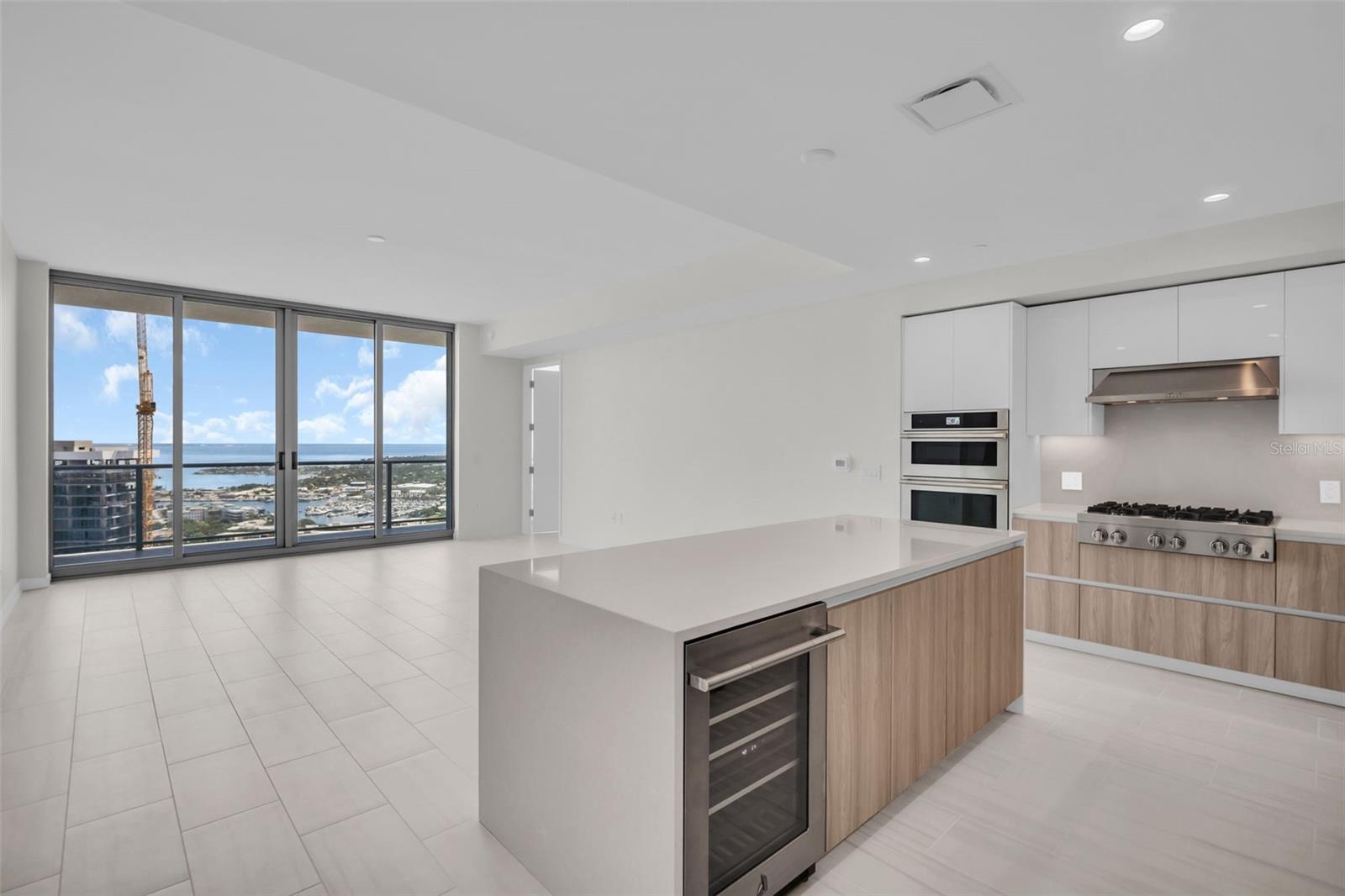 400 CENTRAL - Residential