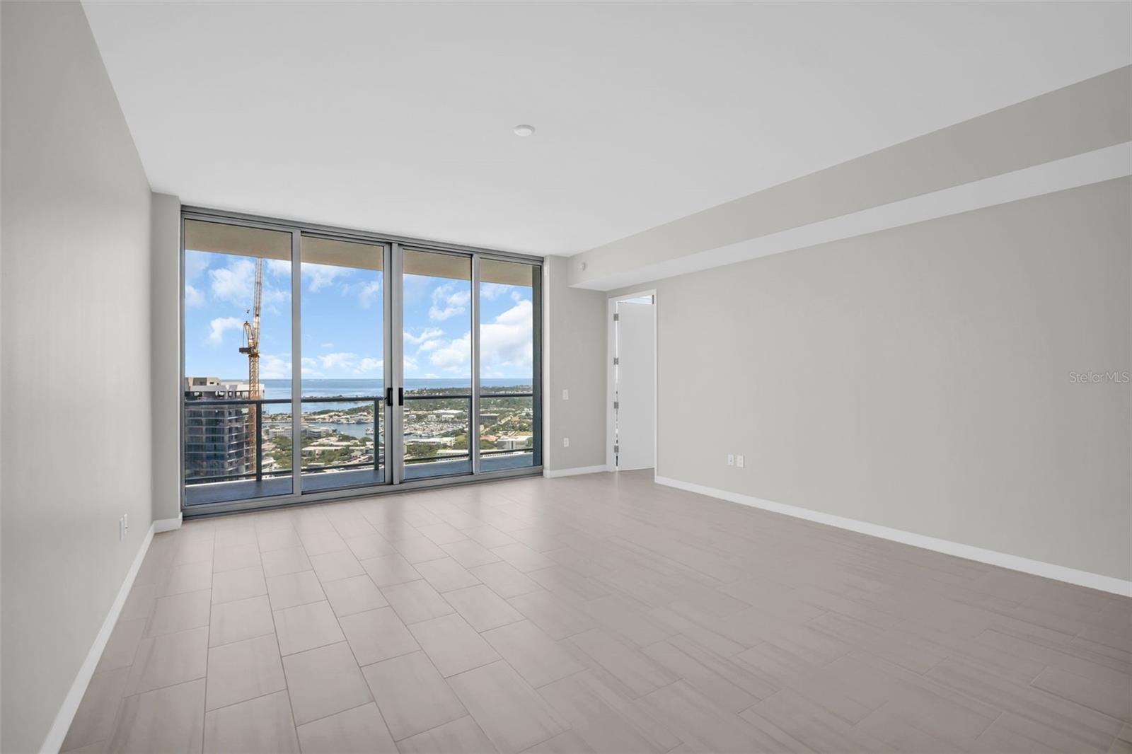 400 CENTRAL - Residential