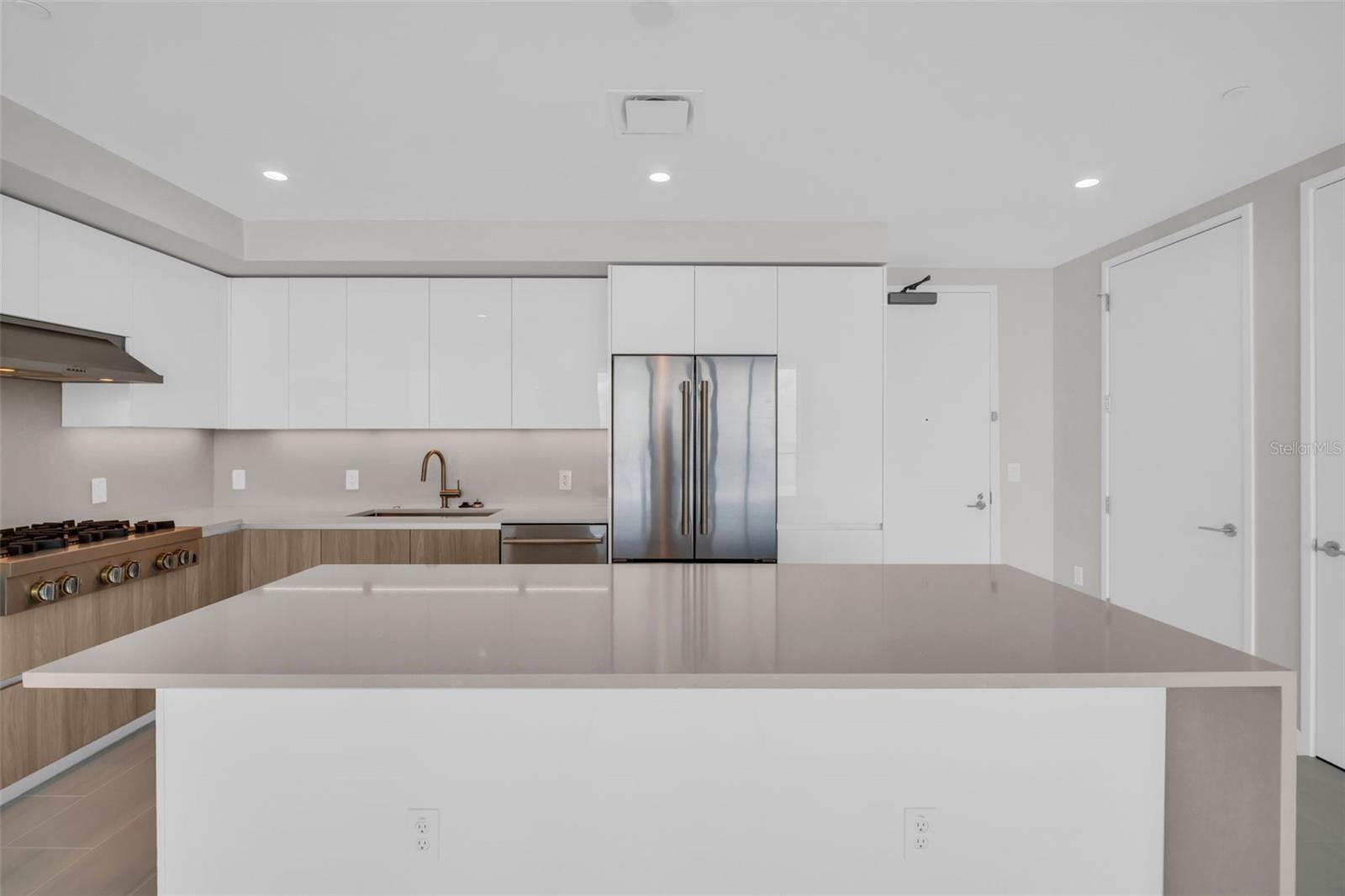 400 CENTRAL - Residential