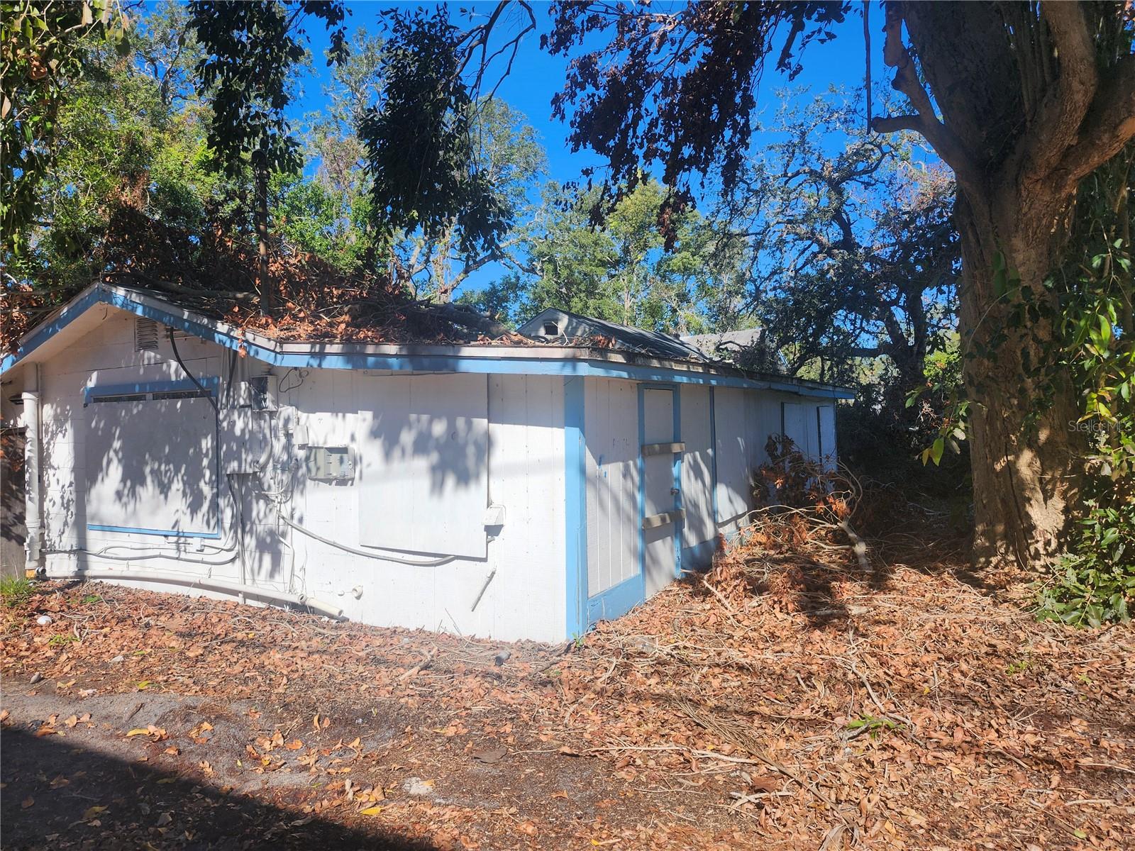 DISSTON TERRACE - Land