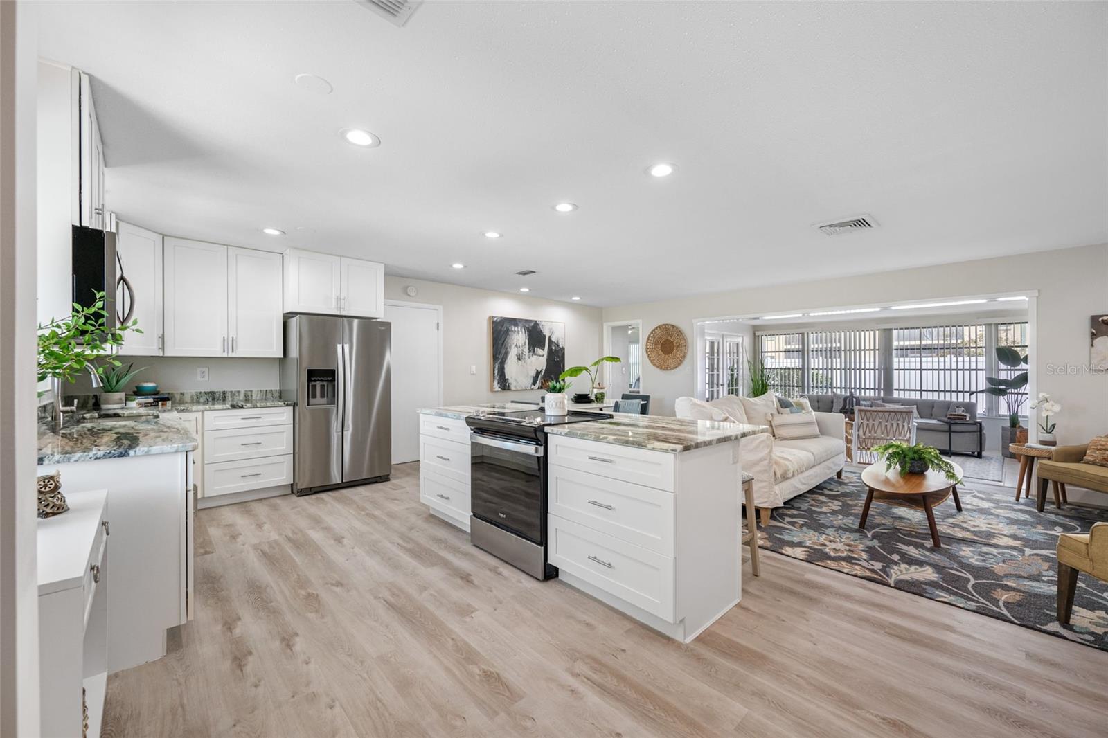 WILLIAMSDALE SQUARE 4TH ADD - Residential