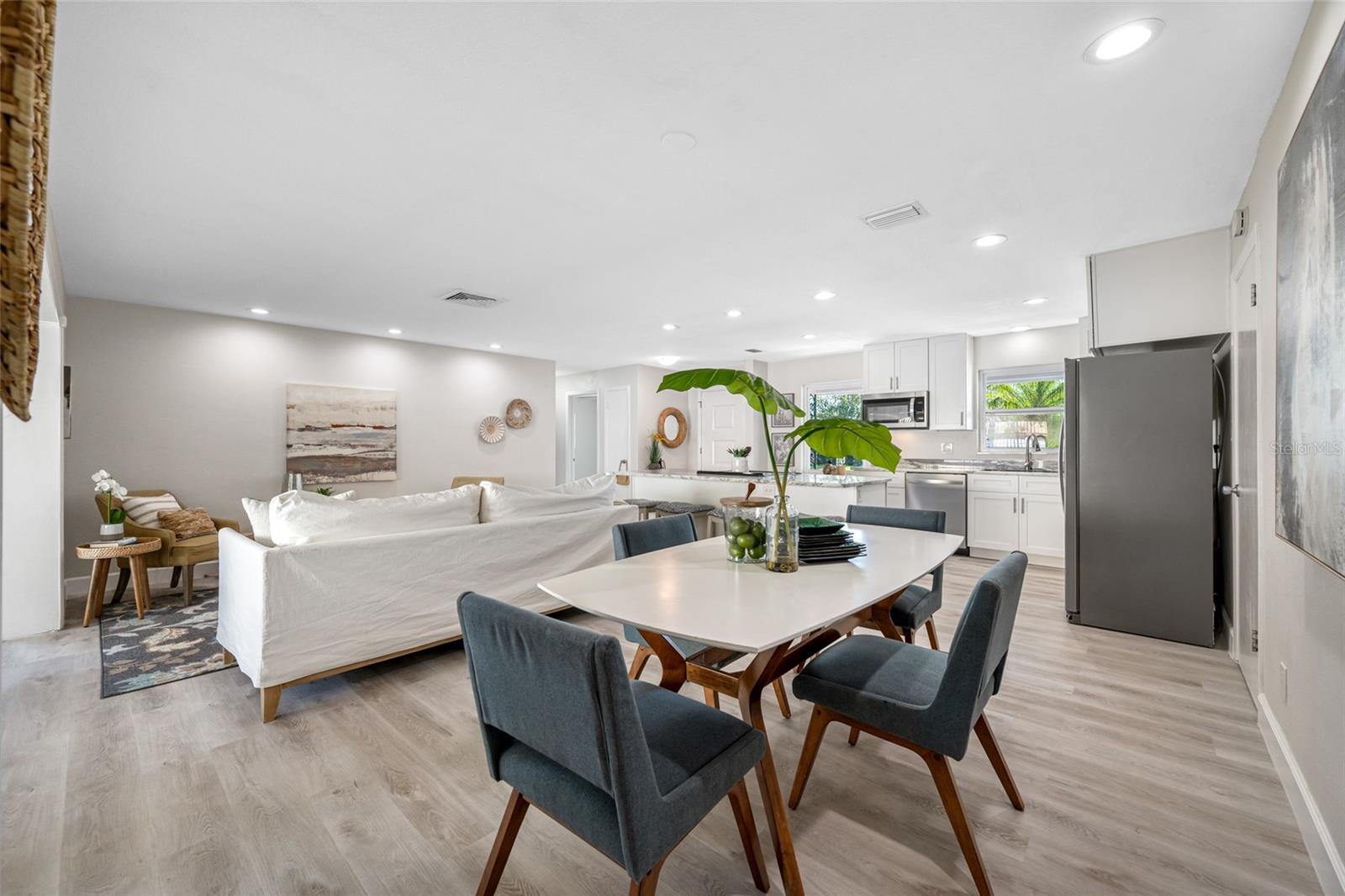 WILLIAMSDALE SQUARE 4TH ADD - Residential