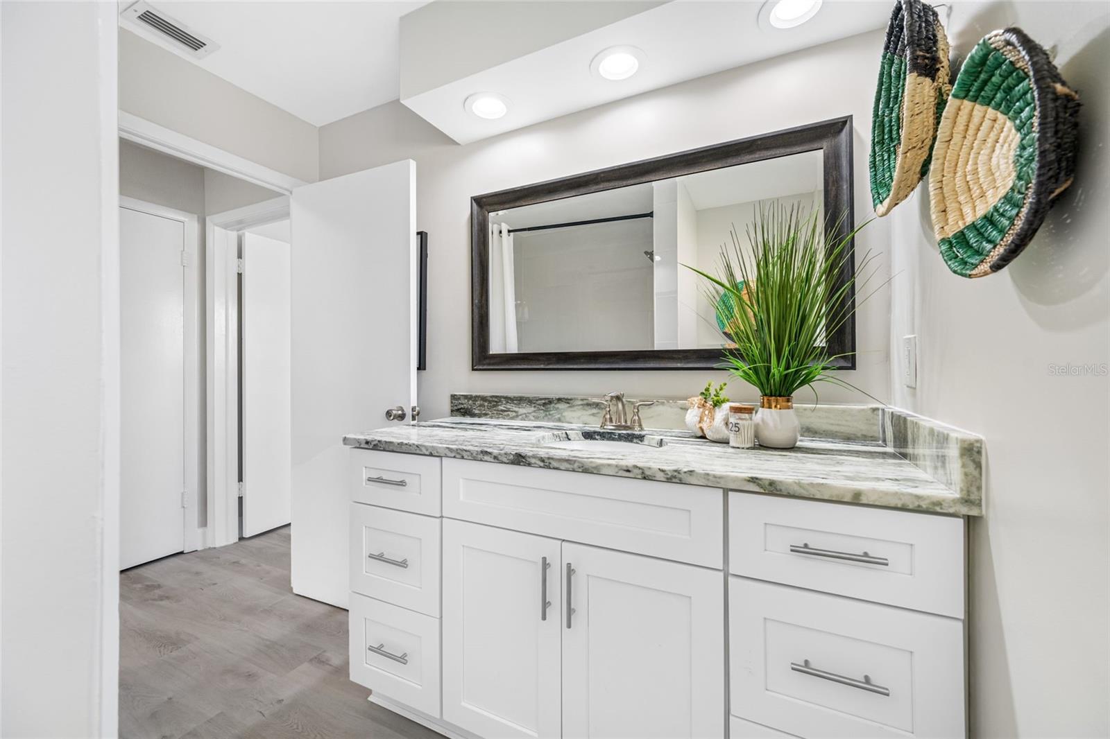 WILLIAMSDALE SQUARE 4TH ADD - Residential