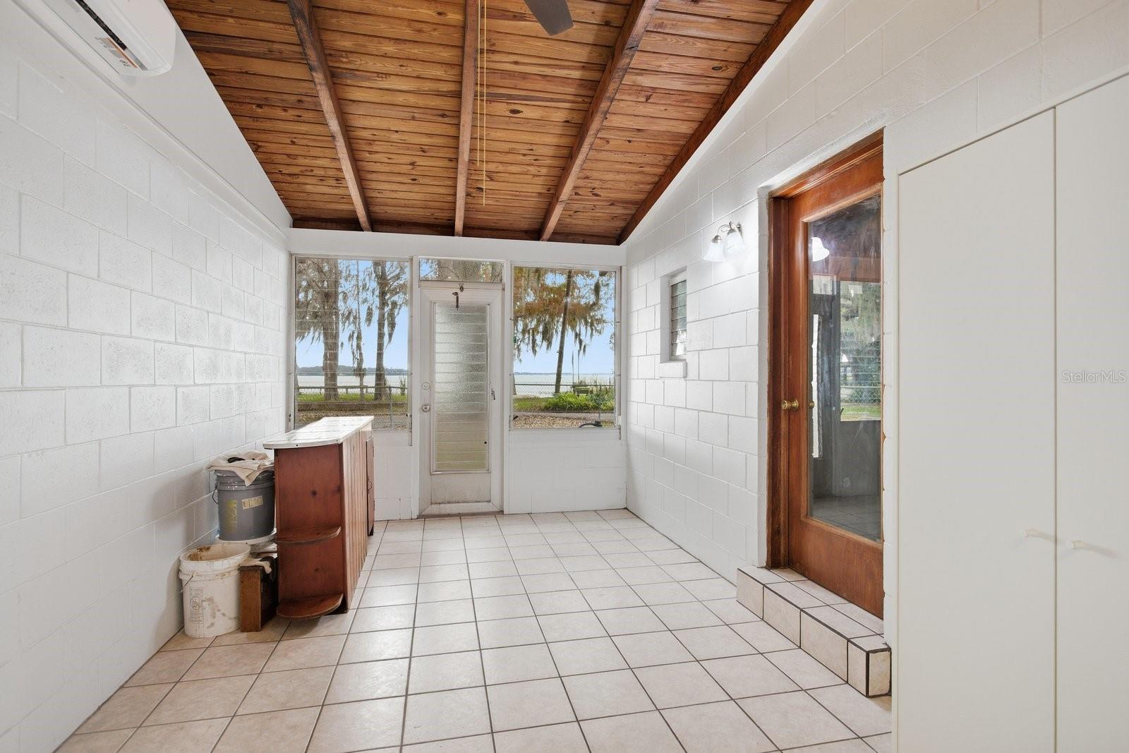 EUSTIS LAKE EUSTIS SUNSET VIEW - Residential Lease