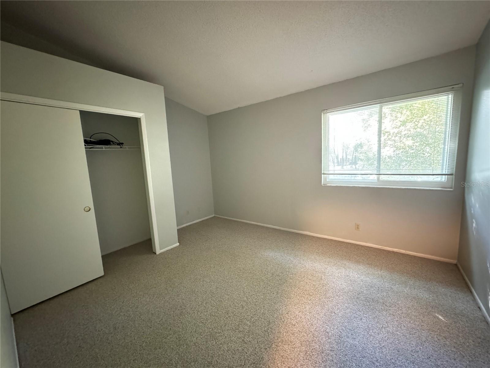 OAK HARBOUR SEC 3 A CONDO - Residential