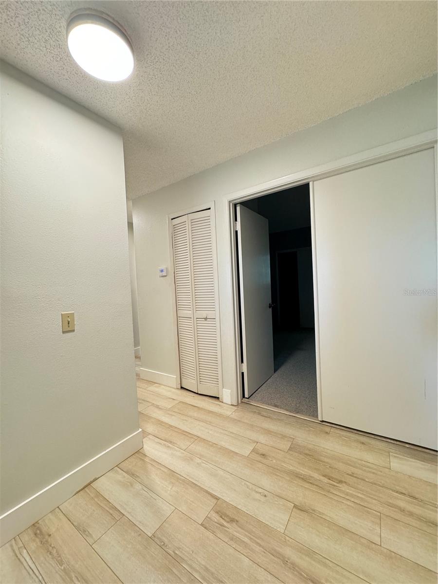 OAK HARBOUR SEC 3 A CONDO - Residential