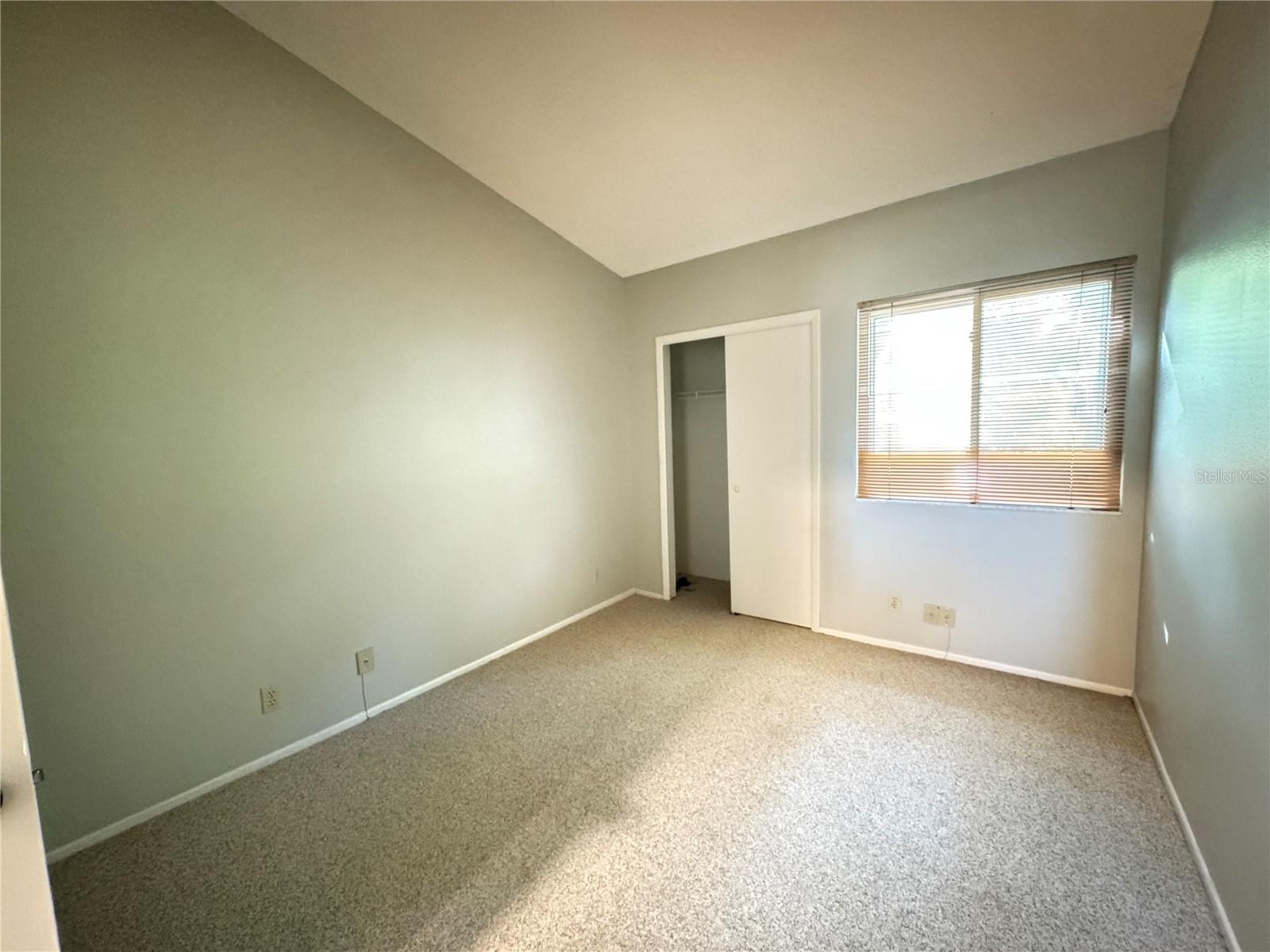 OAK HARBOUR SEC 3 A CONDO - Residential