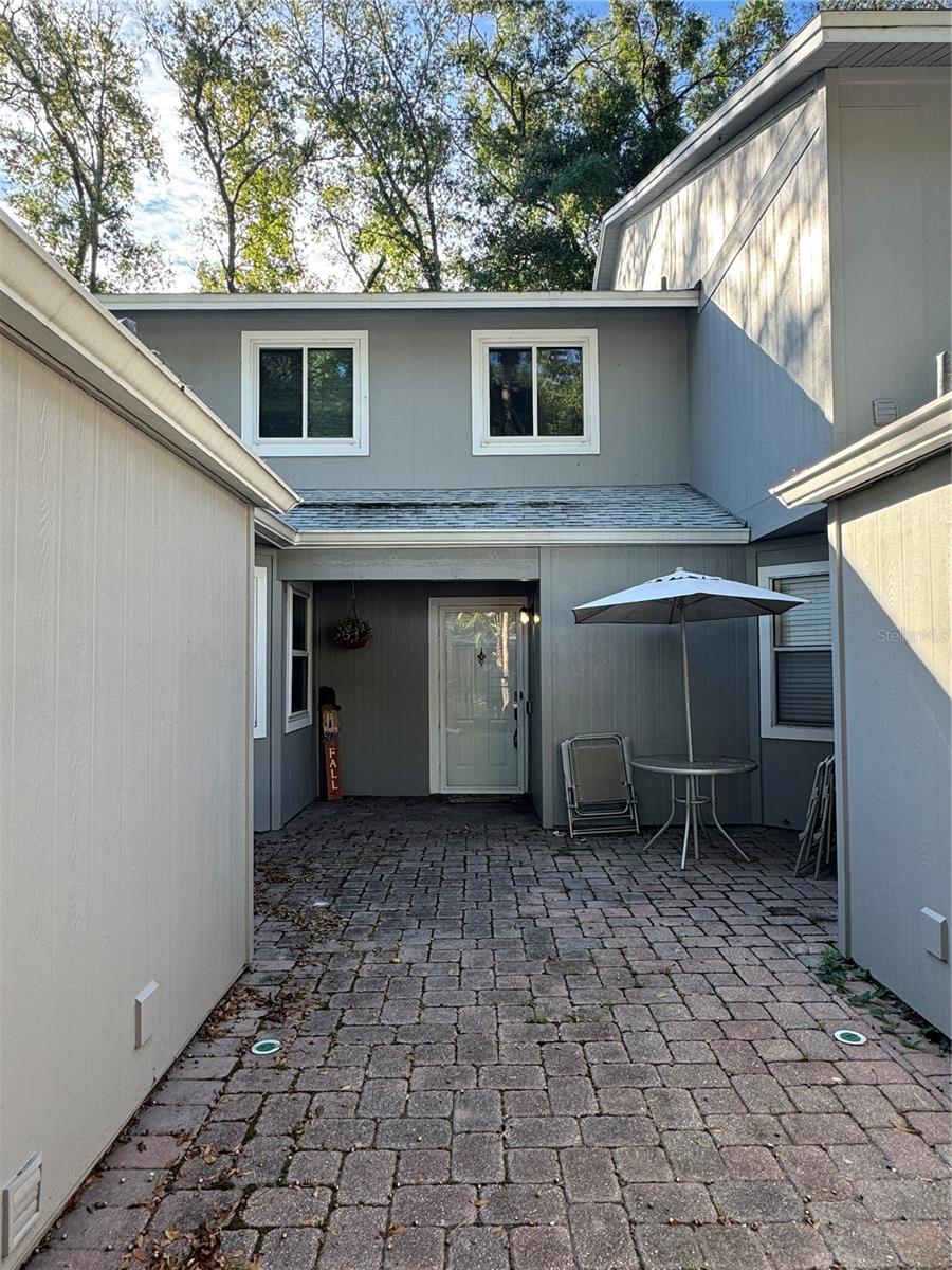 OAK HARBOUR SEC 3 A CONDO - Residential