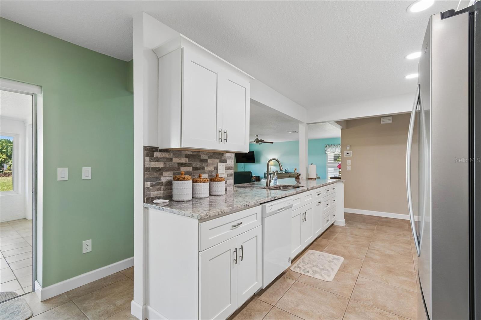 VILLAGE GREEN - Residential