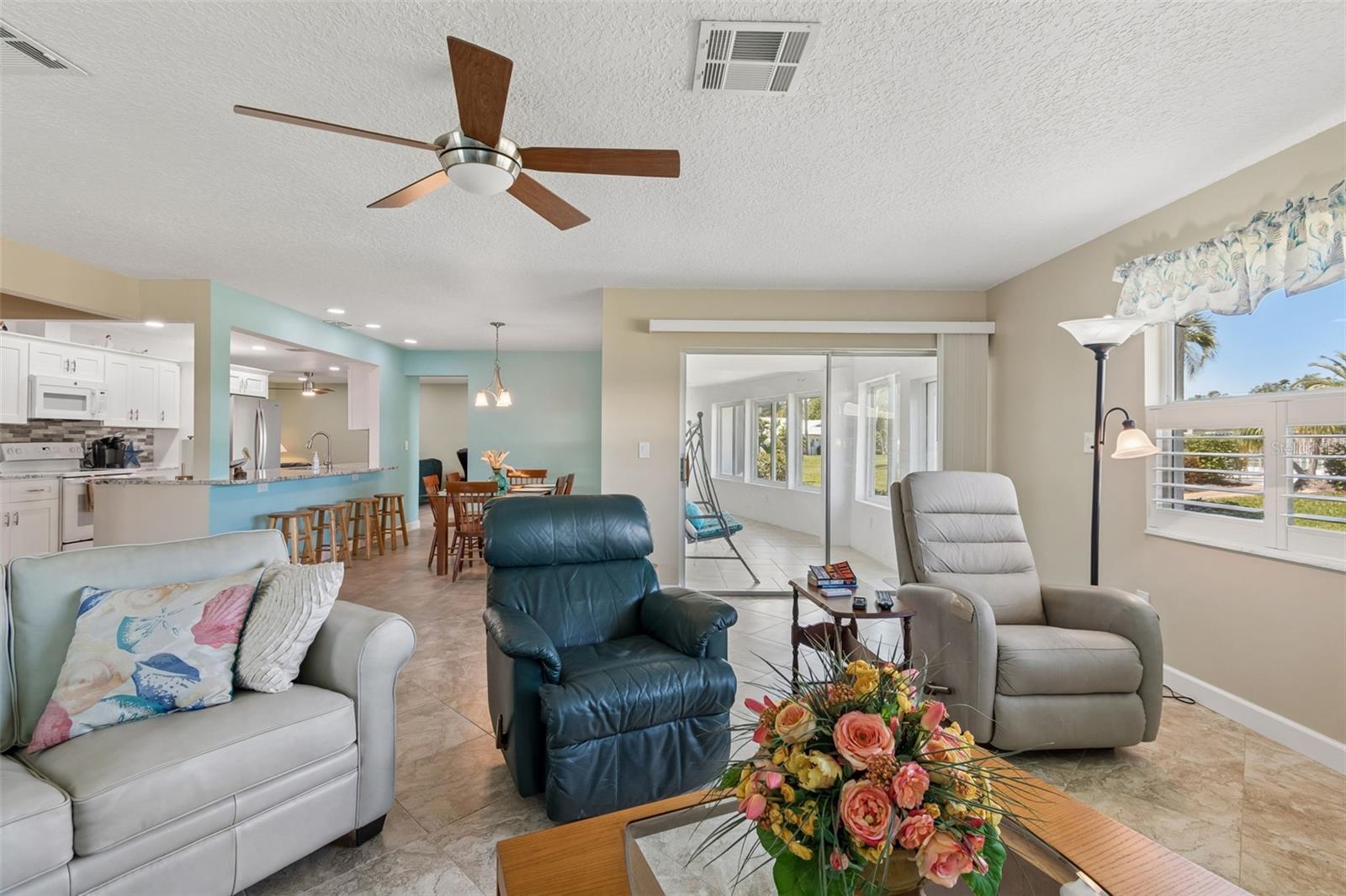 VILLAGE GREEN - Residential