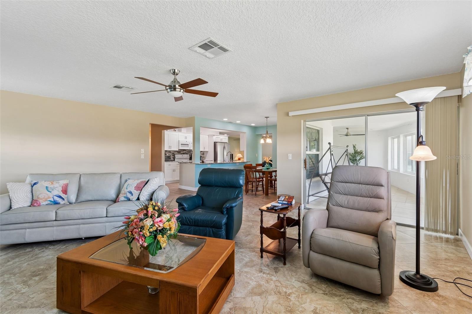 VILLAGE GREEN - Residential