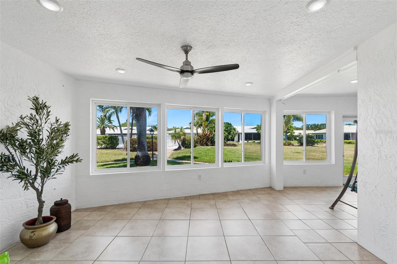 VILLAGE GREEN - Residential