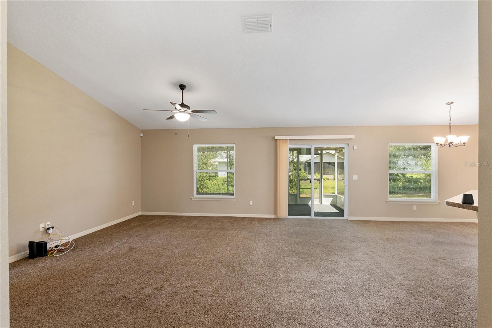 MARION OAKS UN 05 - Residential