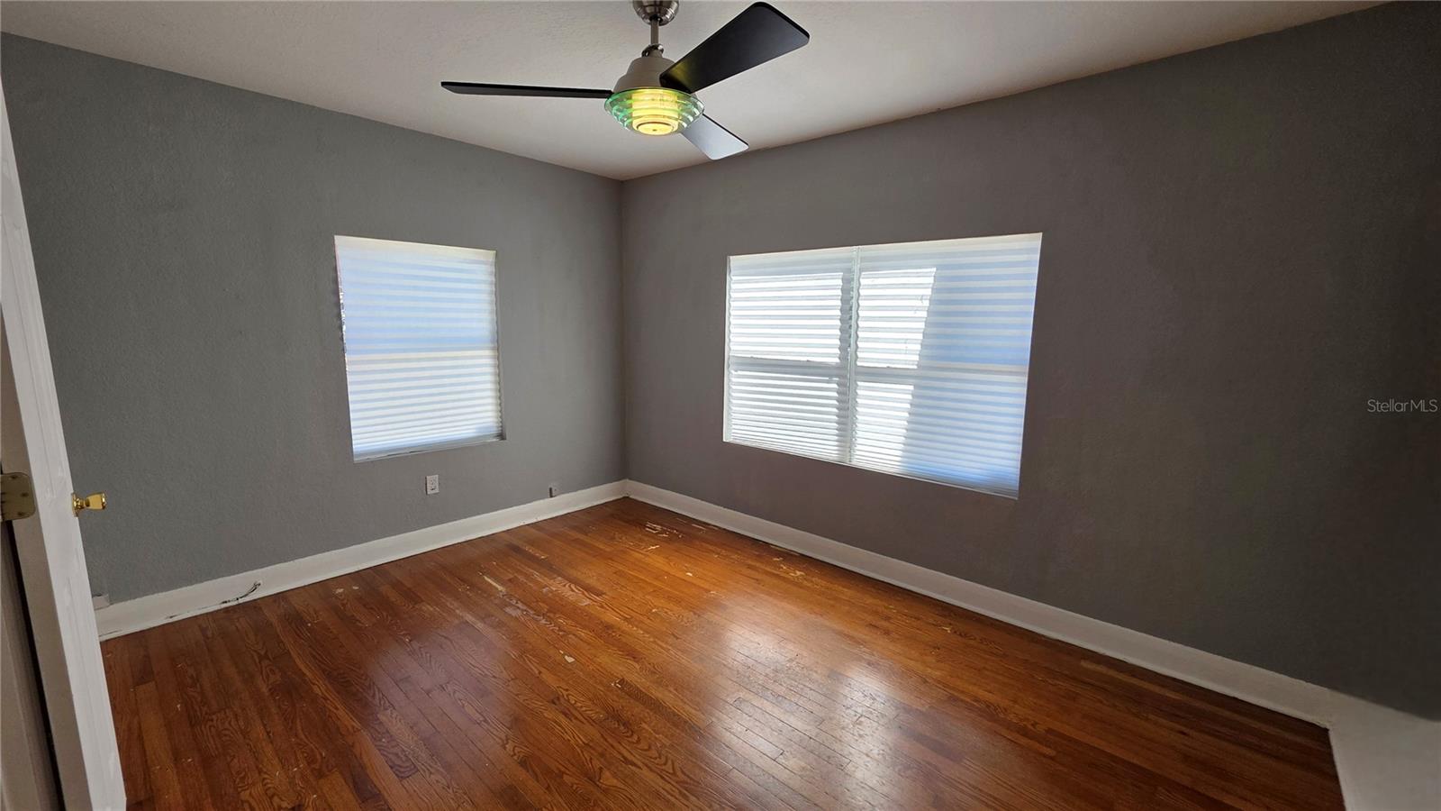 SHAWDOWLAWN 1ST ADD - Residential Lease