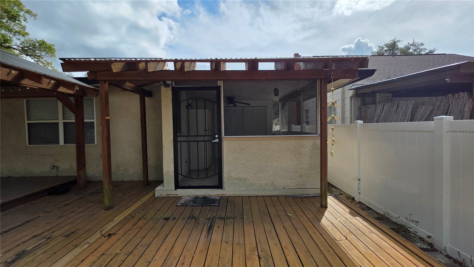 SHAWDOWLAWN 1ST ADD - Residential Lease