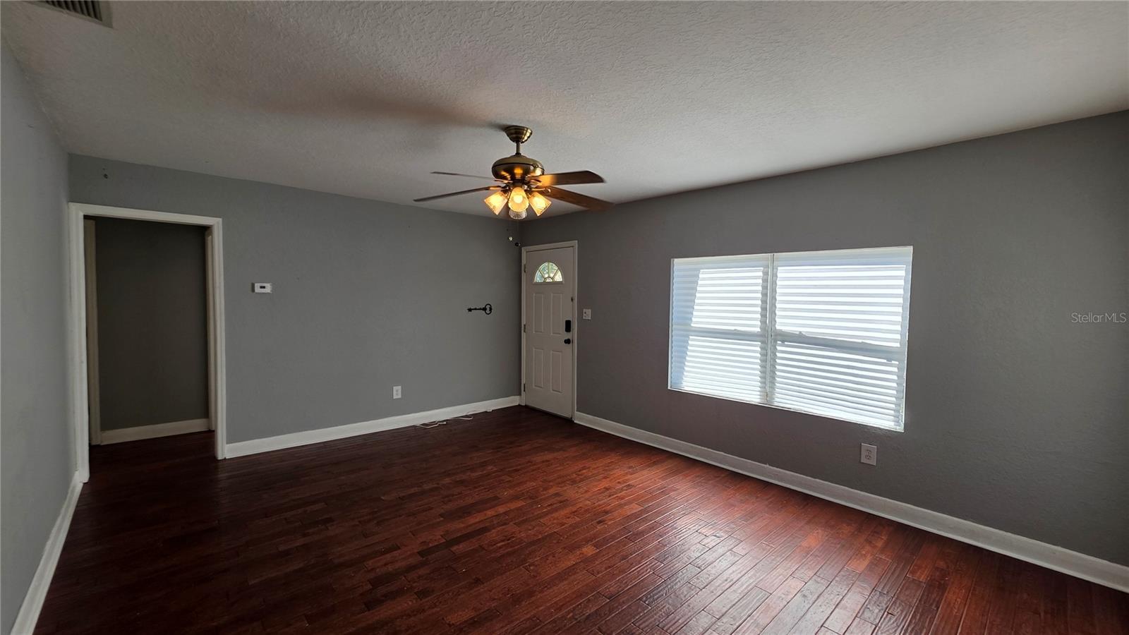 SHAWDOWLAWN 1ST ADD - Residential Lease