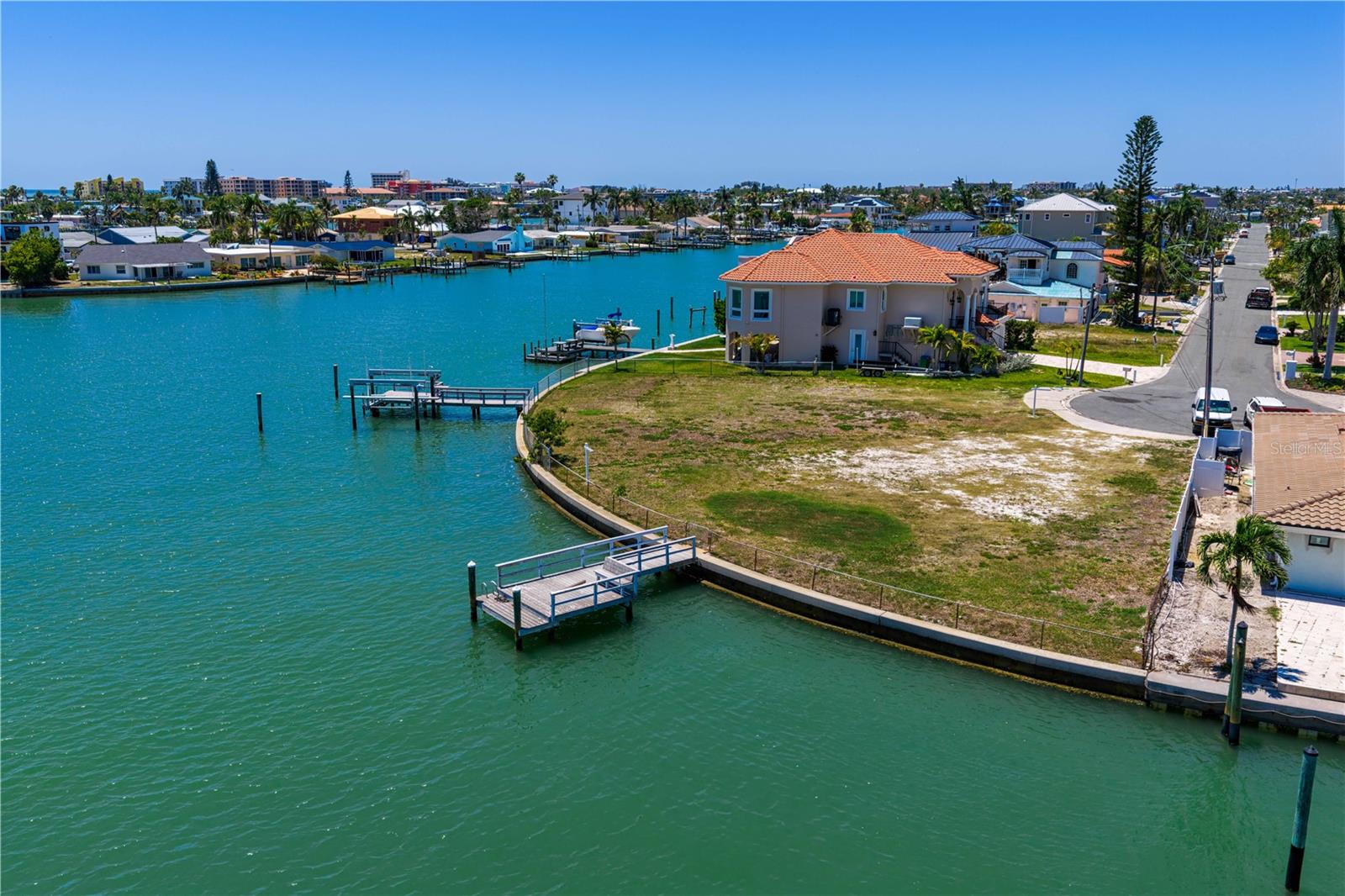 ISLE OF PALMS 1ST ADD - Land