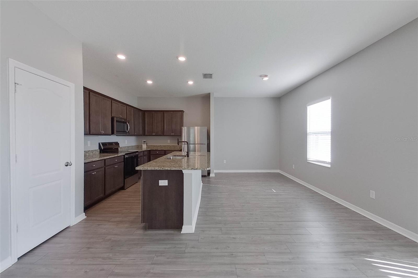 TRILBY XING PH 1 - Residential Lease