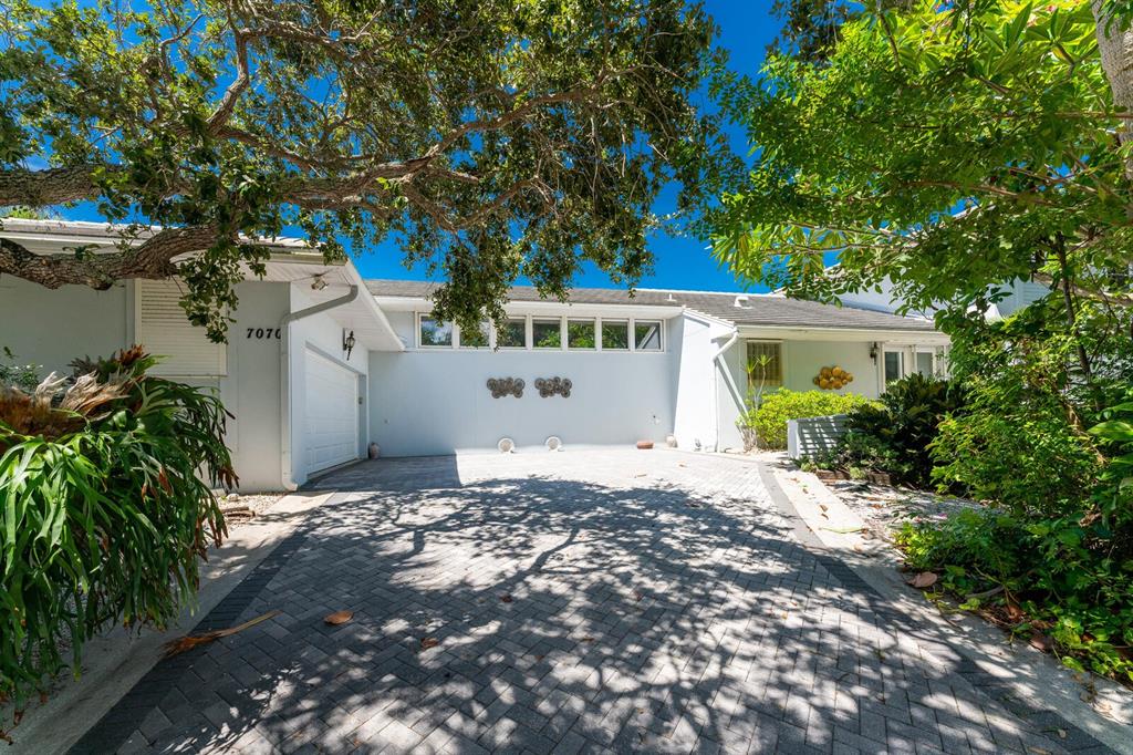 MANASOTA KEY - Residential