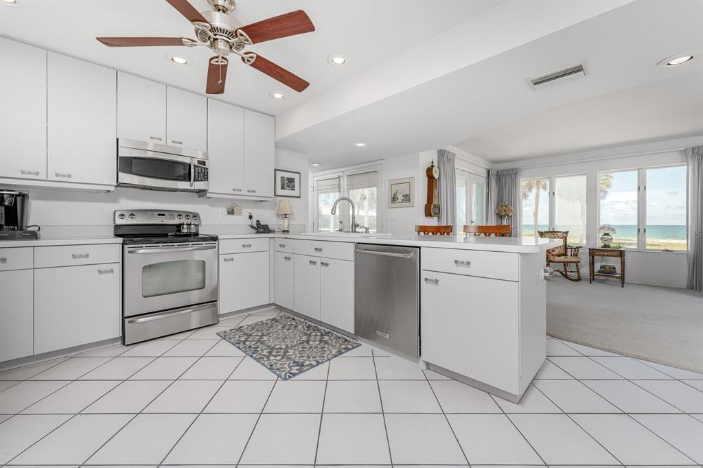 MANASOTA KEY - Residential