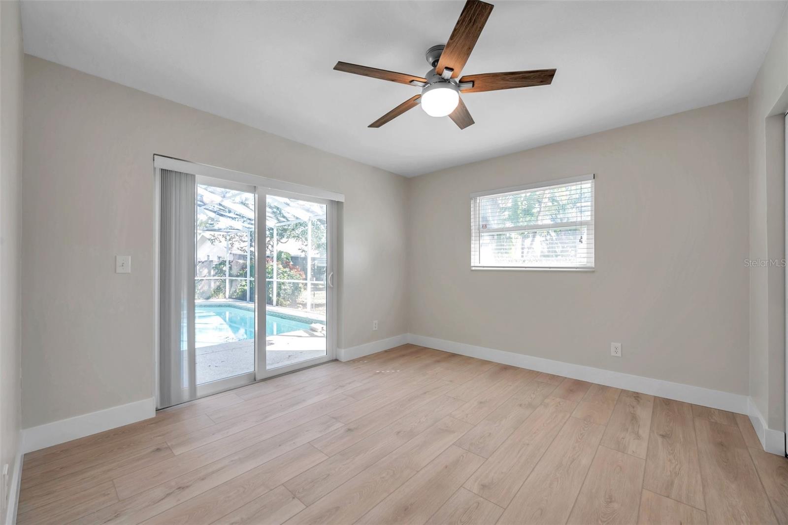 BARDMOOR GOLF VIEW ESTATE 4TH ADD - Residential