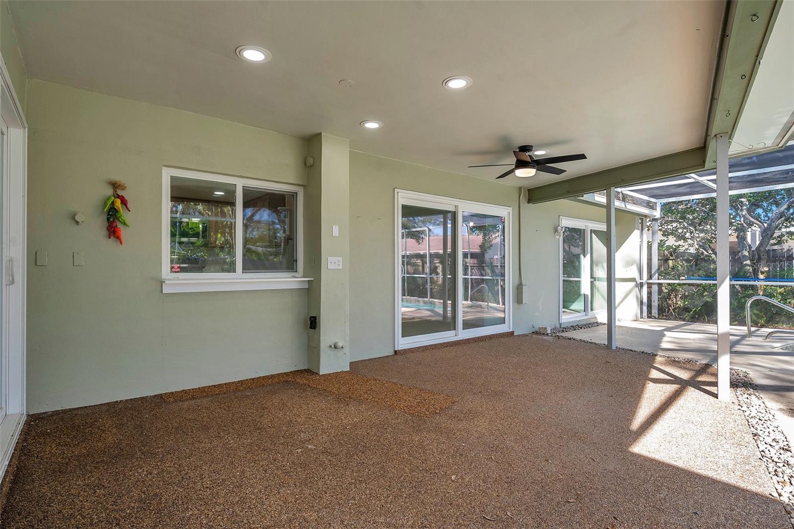 BARDMOOR GOLF VIEW ESTATE 4TH ADD - Residential