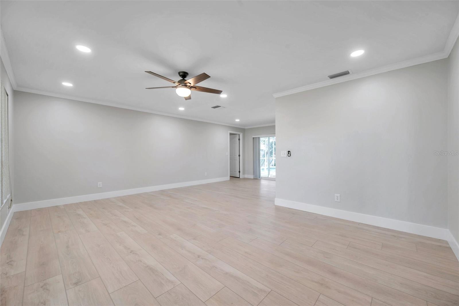 BARDMOOR GOLF VIEW ESTATE 4TH ADD - Residential