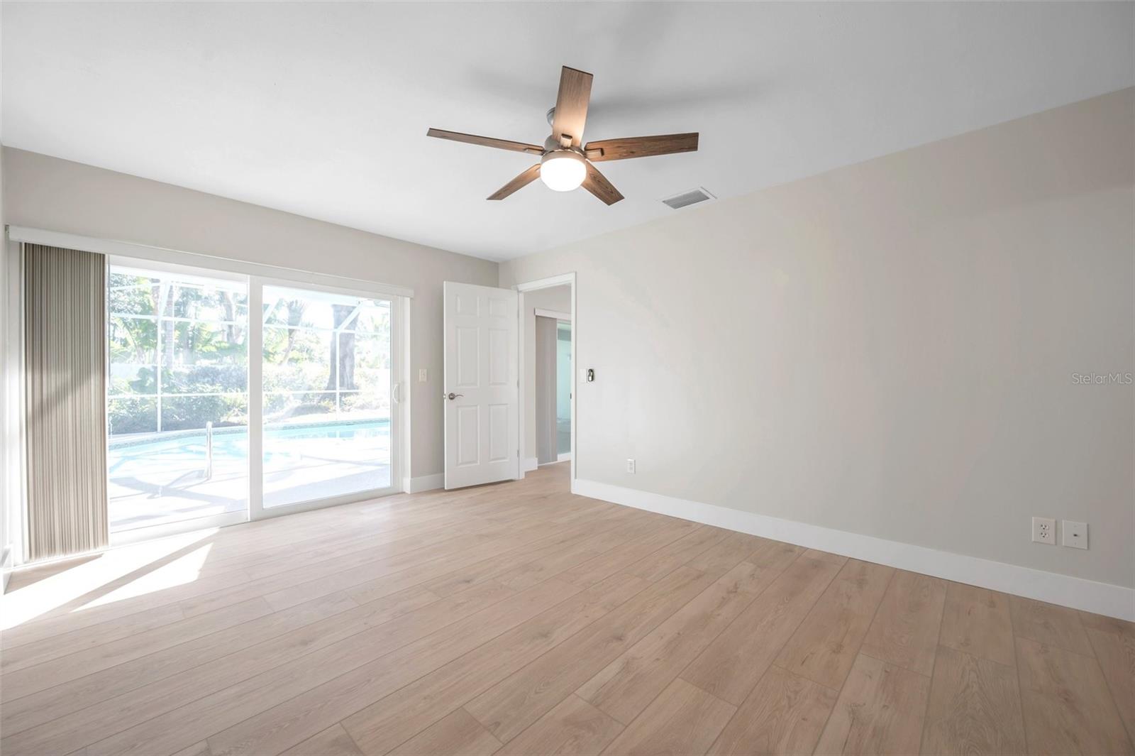 BARDMOOR GOLF VIEW ESTATE 4TH ADD - Residential