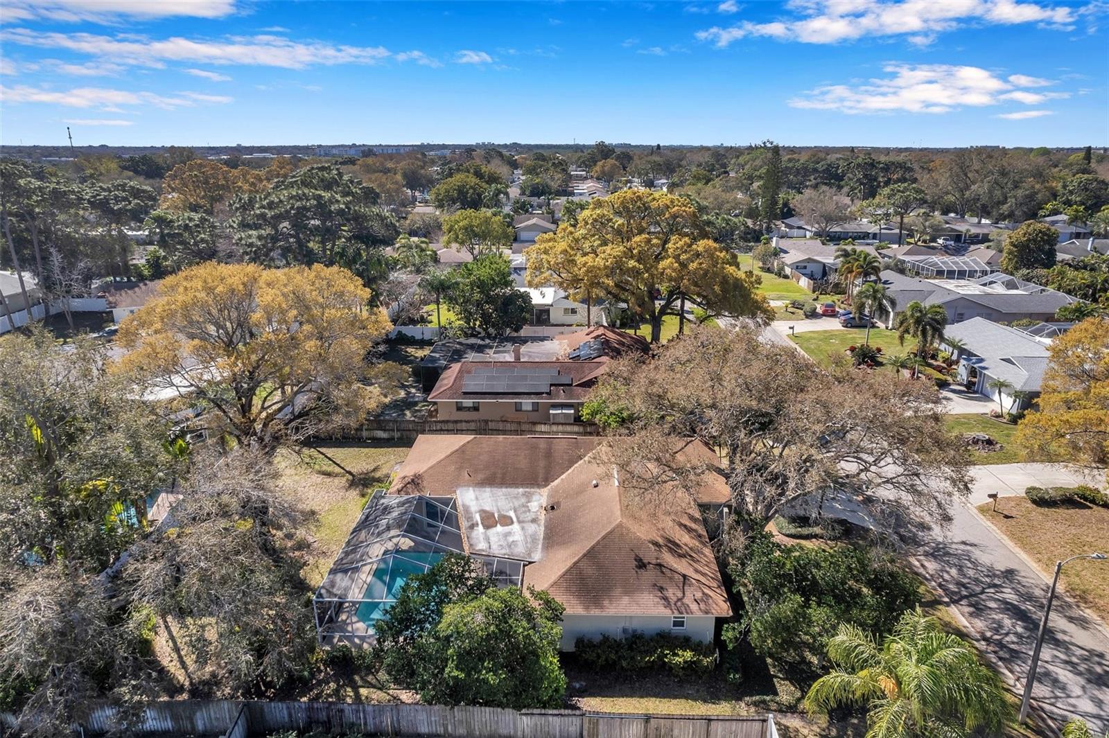 BARDMOOR GOLF VIEW ESTATE 4TH ADD - Residential