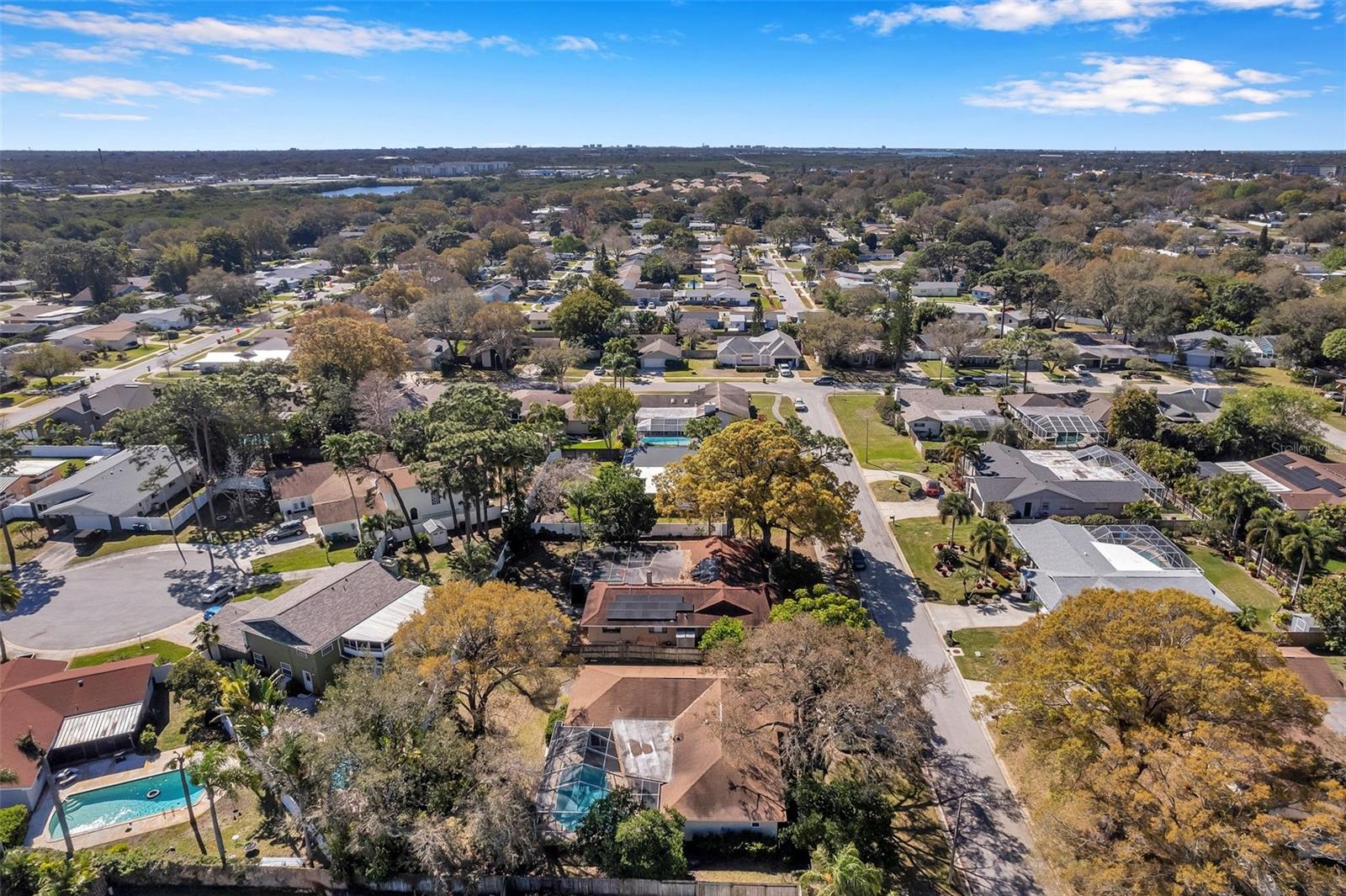 BARDMOOR GOLF VIEW ESTATE 4TH ADD - Residential