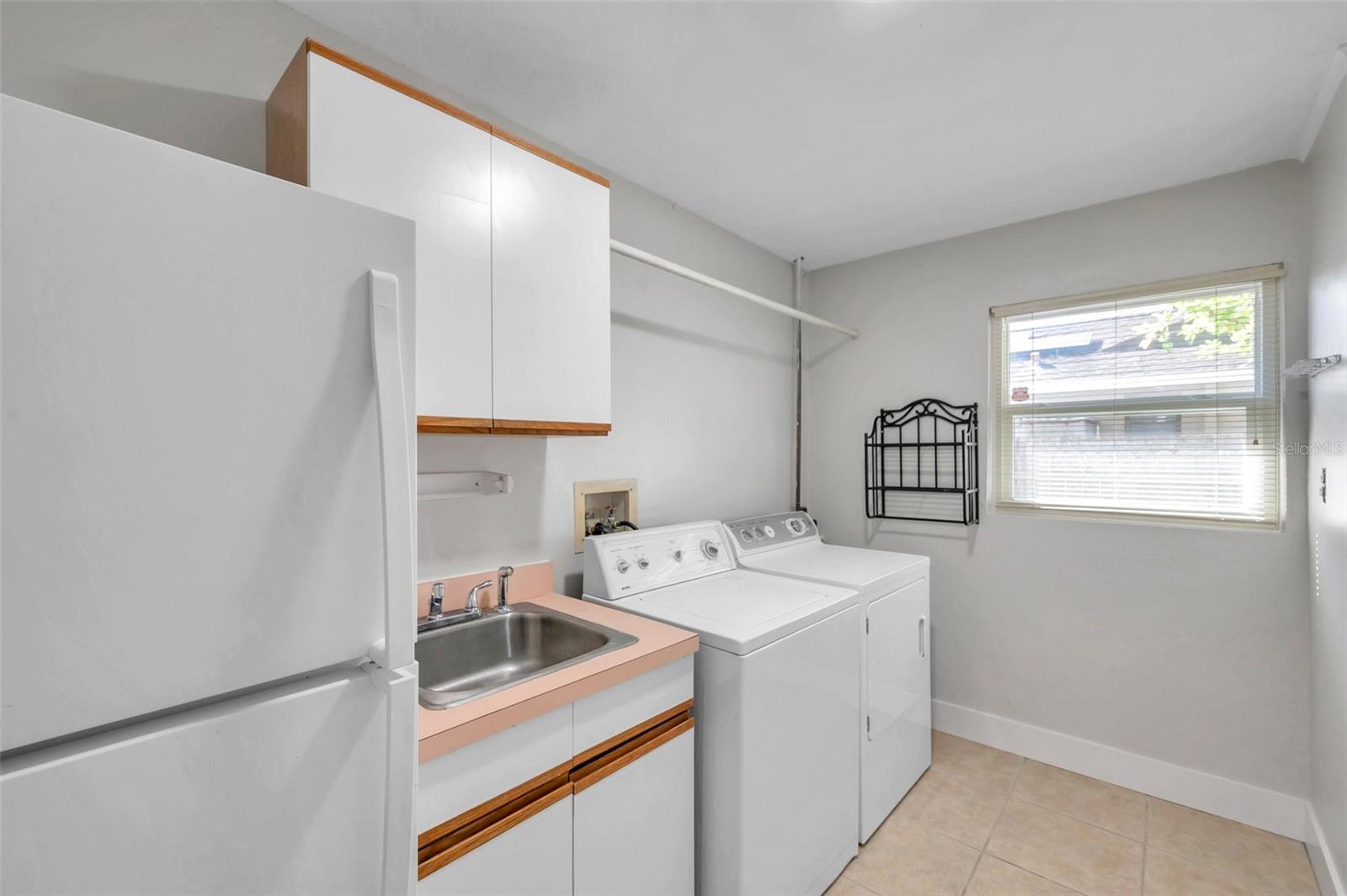 BARDMOOR GOLF VIEW ESTATE 4TH ADD - Residential