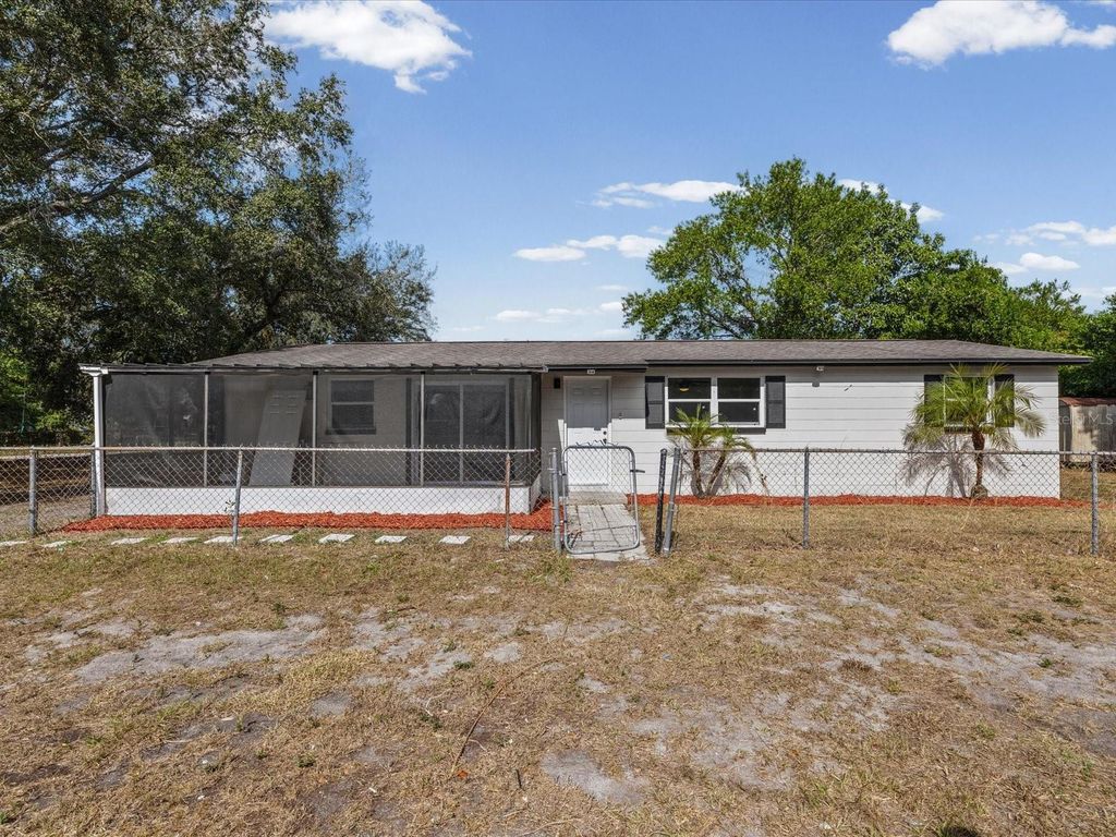 Photo of 9902 W Club Lane, Tampa, FL 33612 (MLS # TB8441422)