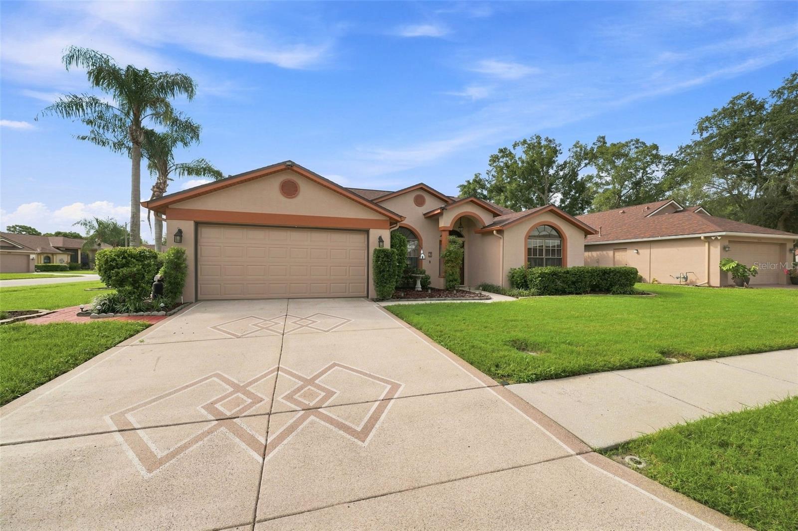 9324 CREEKSIDE COURT