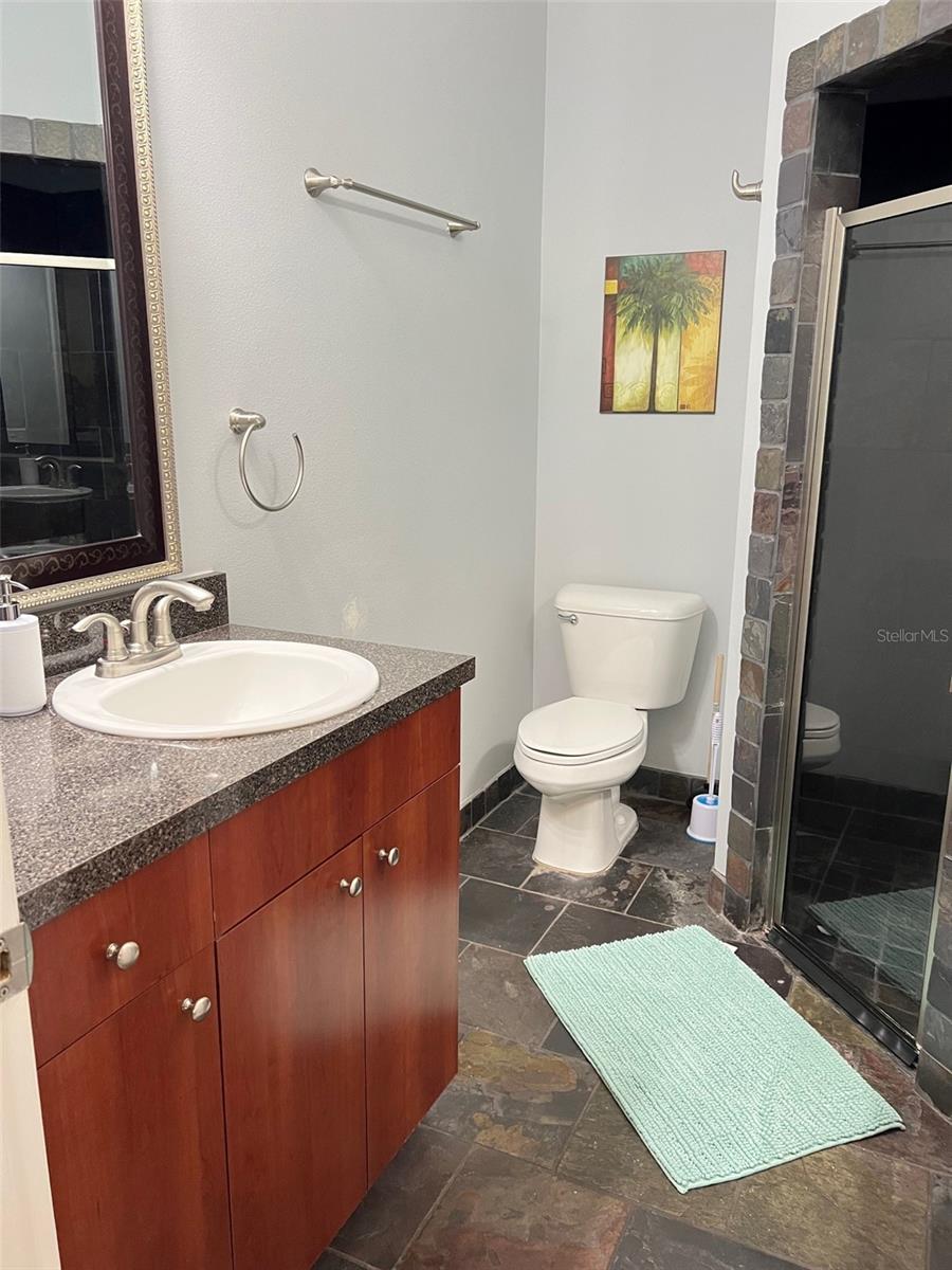 ROSELAWN - Residential Lease