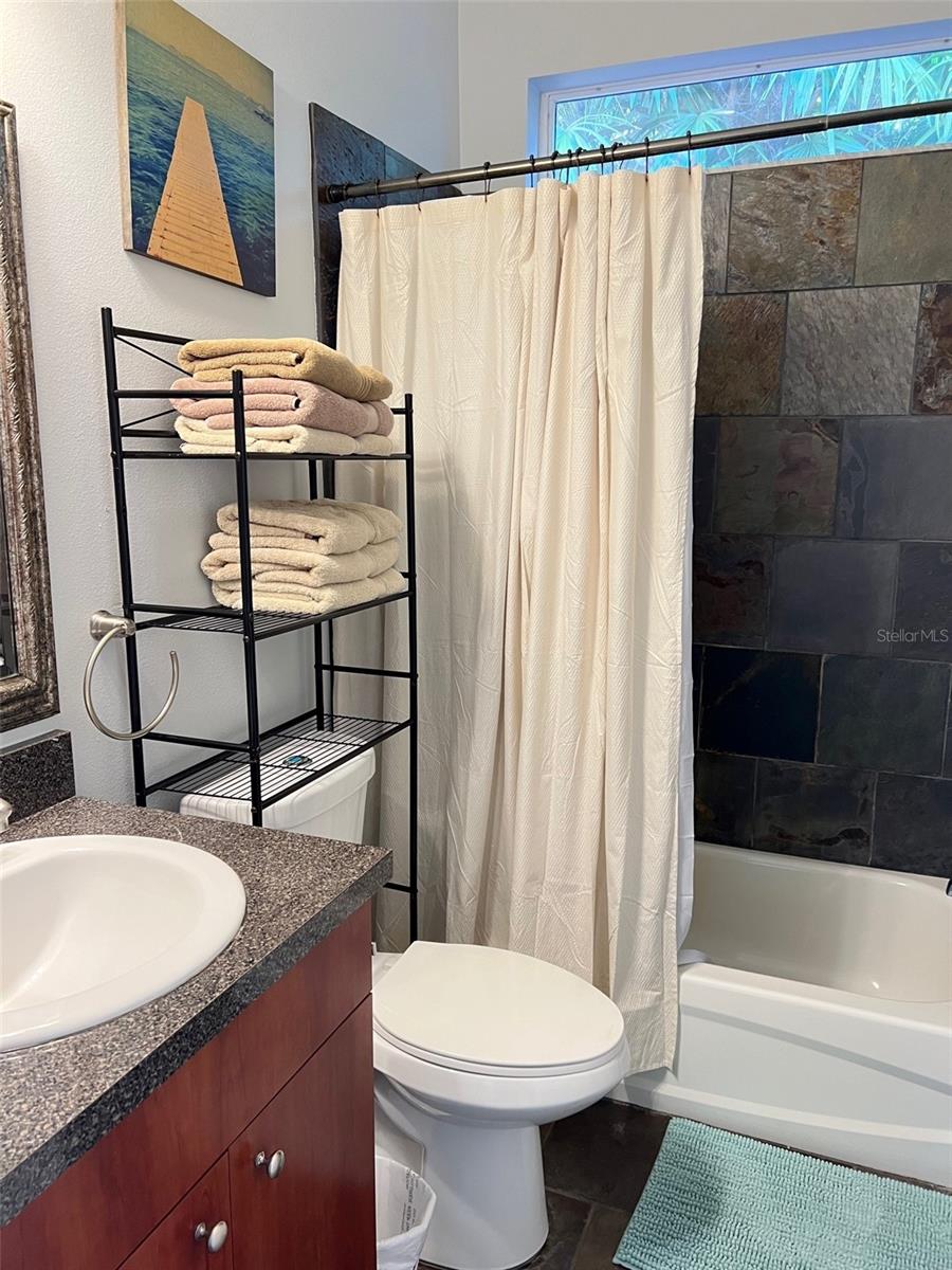 ROSELAWN - Residential Lease