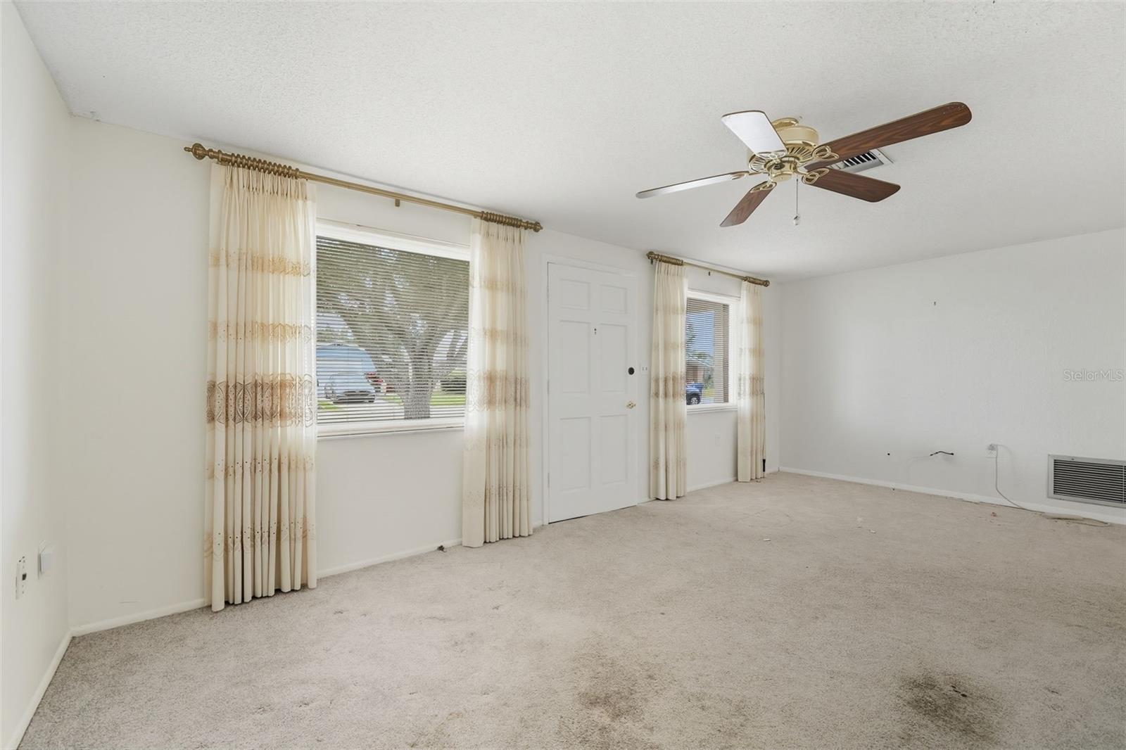 HOLIDAY LAKE ESTATES - Residential