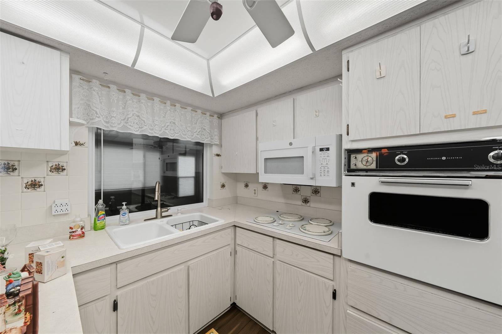 HOLIDAY LAKE ESTATES - Residential