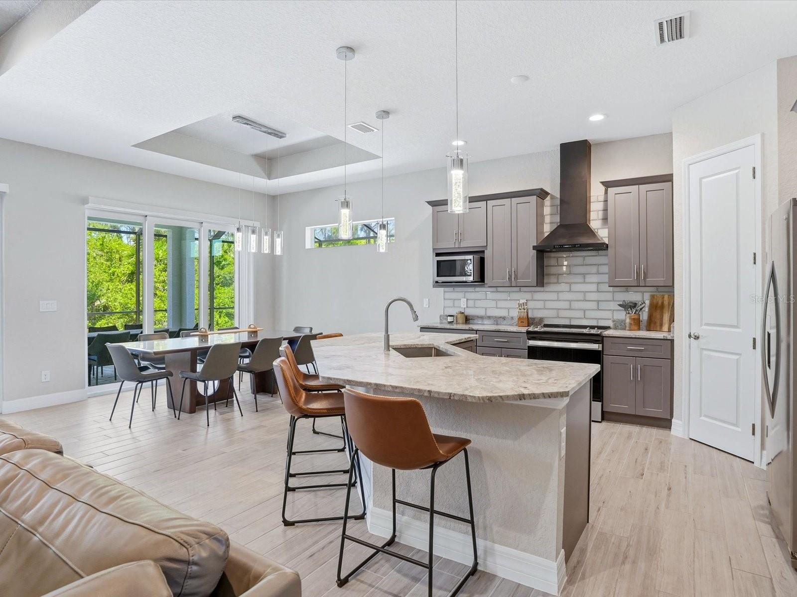 PAR VIEW ESTATES - Residential