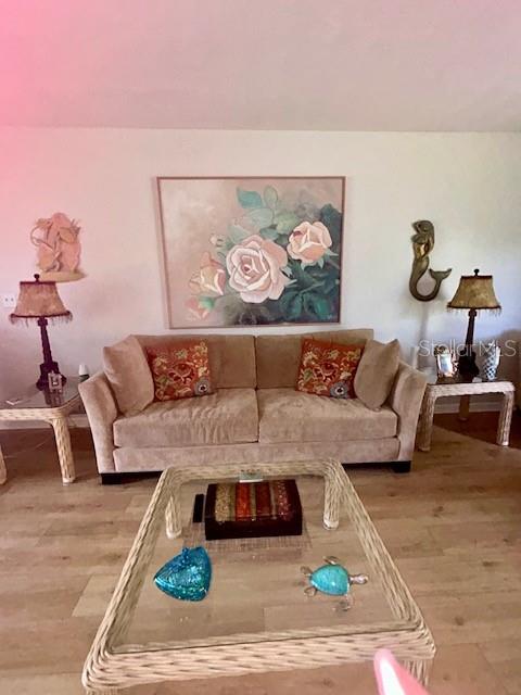 SOUTH VENICE - Residential