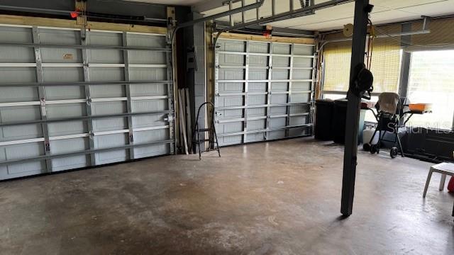 SOUTH VENICE - Residential