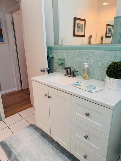 SOUTH VENICE - Residential