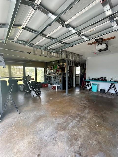 SOUTH VENICE - Residential