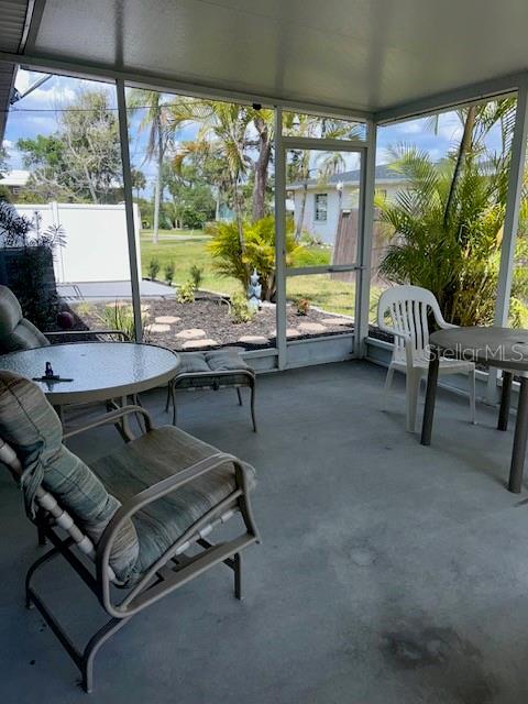 SOUTH VENICE - Residential